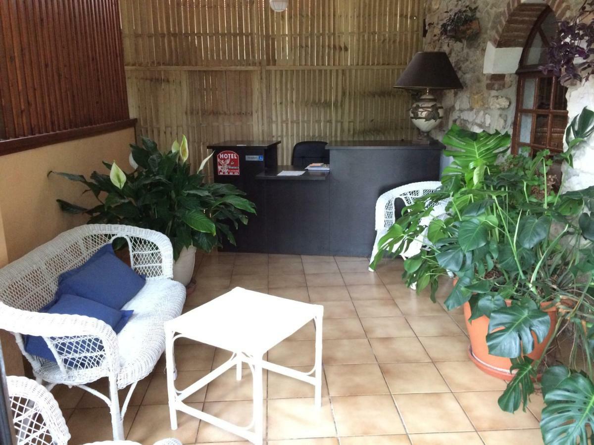 Le Phoenix Hotel Сен Флорентин Екстериор снимка